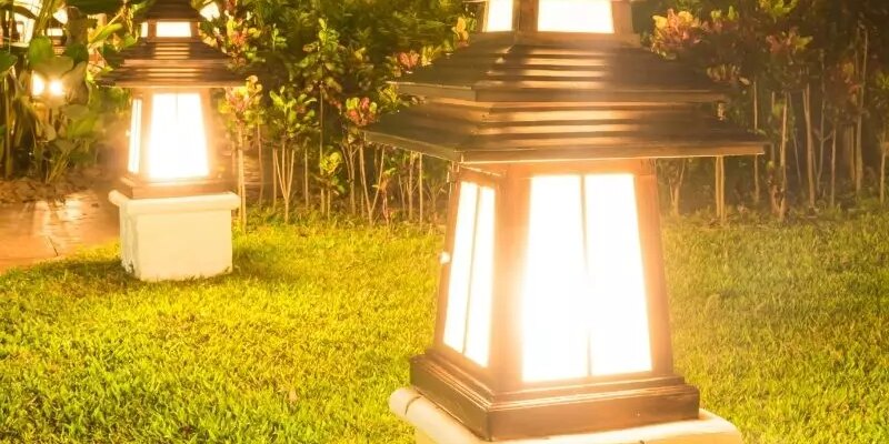 warm lights for the garden