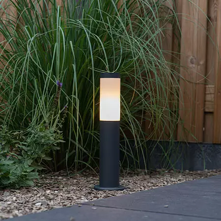 beacon light for illuminating corners or the garden entrance