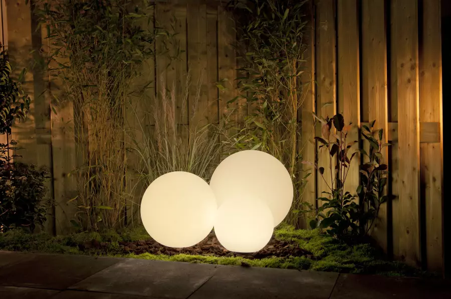 portable lamp for simple garden lighting