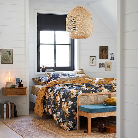 bed bench