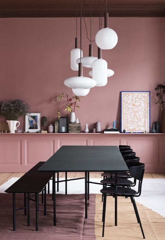 sala de mese neagra si teracota