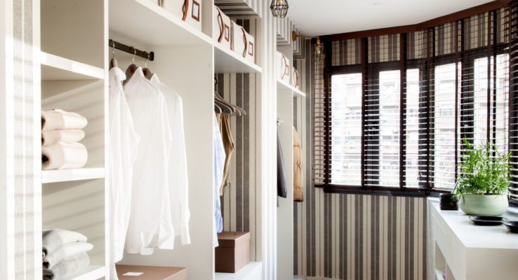 Iti doresti dressing-ul perfect pentru dormitorul tau? Iata tot ce trebuie sa stii pentru a face alegerea corecta